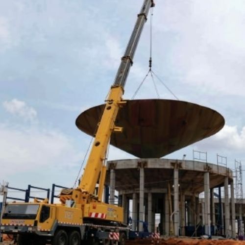 Soluções para transporte e elevação de cargas e pessoas para uso em obra